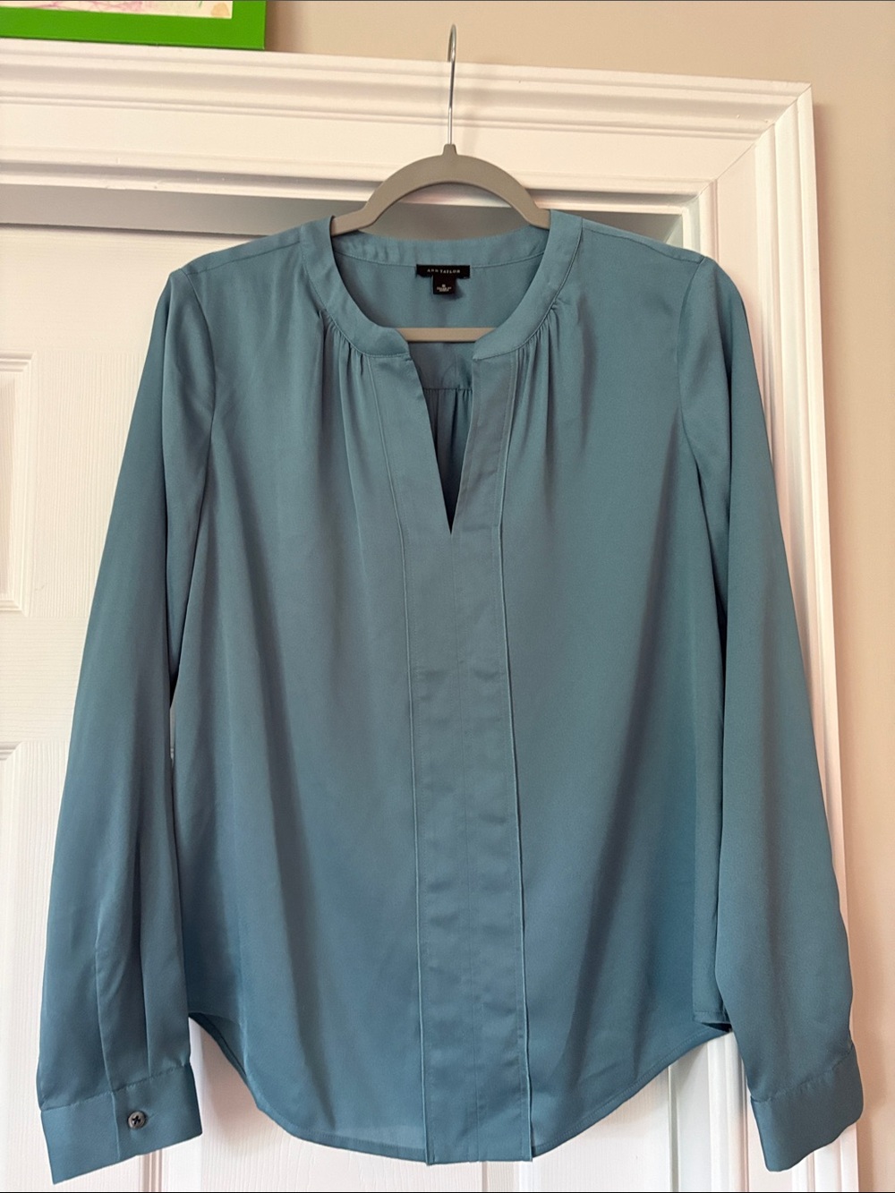 Ann Taylor Seafoam Blue Split-Neck Long Sleeve Blouse